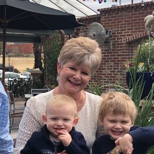 Meet your Posher, Renee